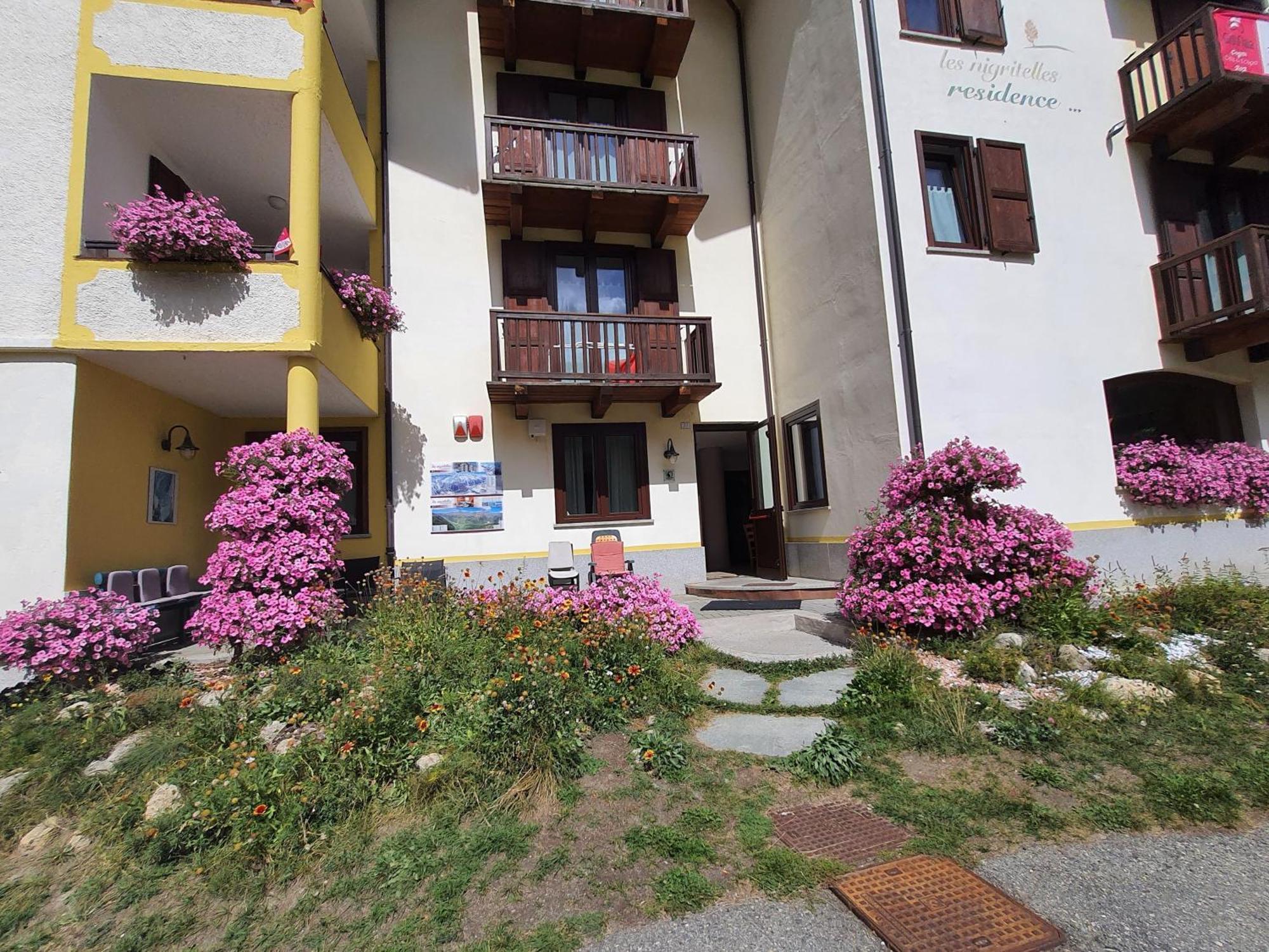 Residence Les Nigritelles Cogne Buitenkant foto