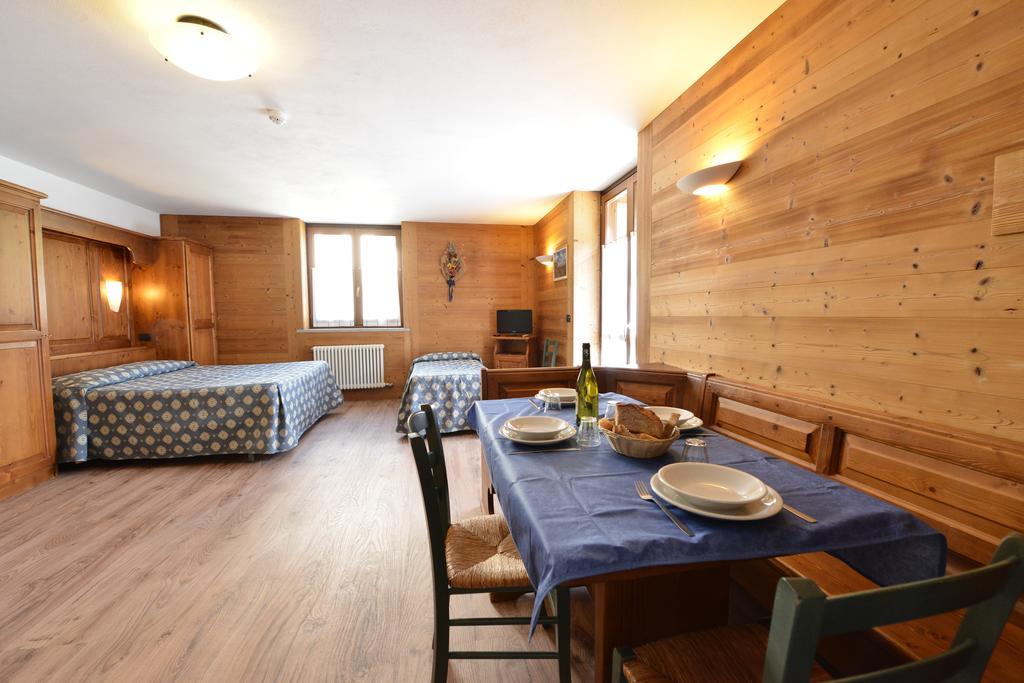 Residence Les Nigritelles Cogne Buitenkant foto